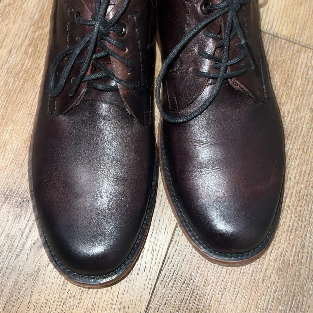 Seal of the Sutro Lee Dark Brown Chukka Boots Size 7.5